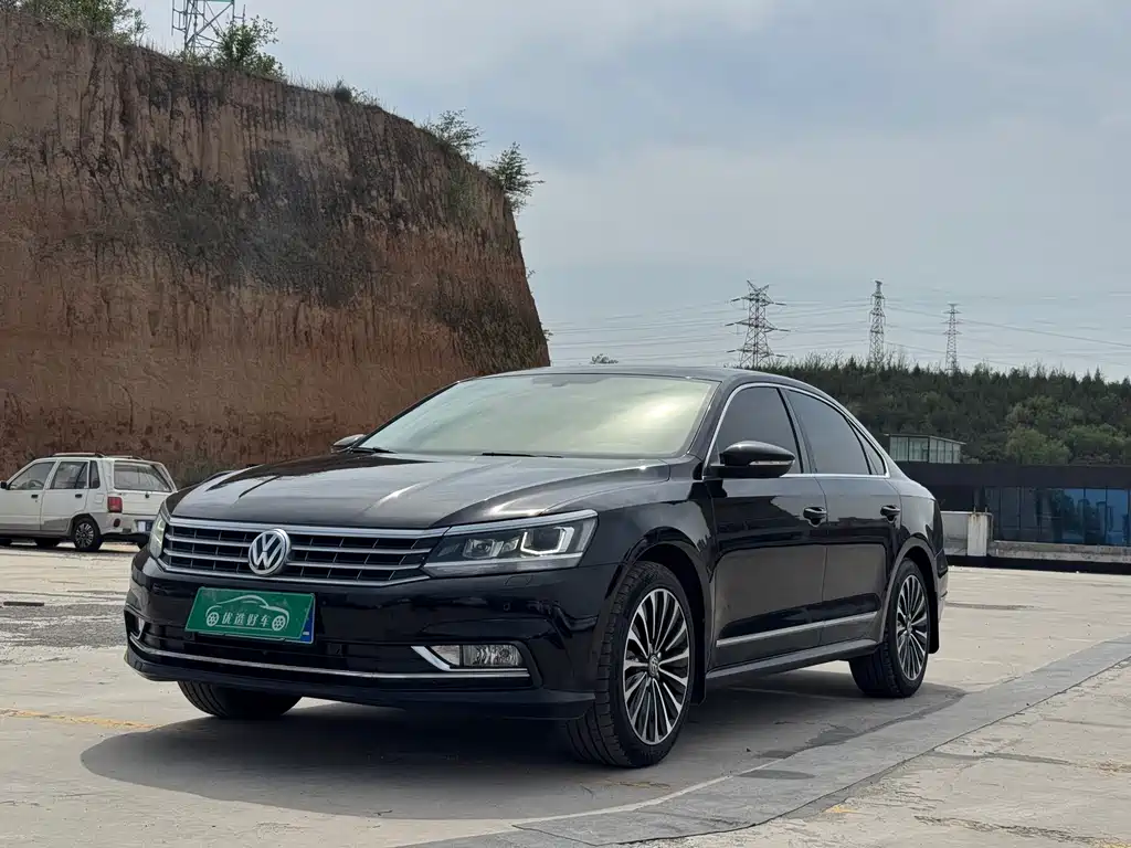 Passat 2016 330TSI DSG Yuzun Edition