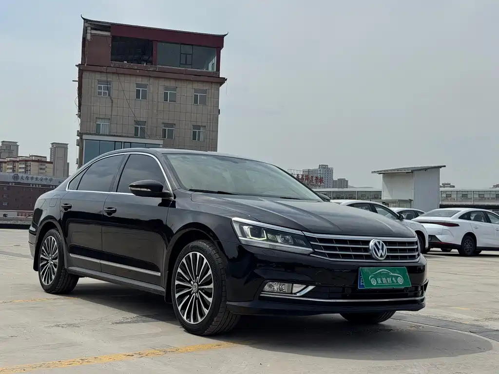 Passat 2016 330TSI DSG Yuzun Edition