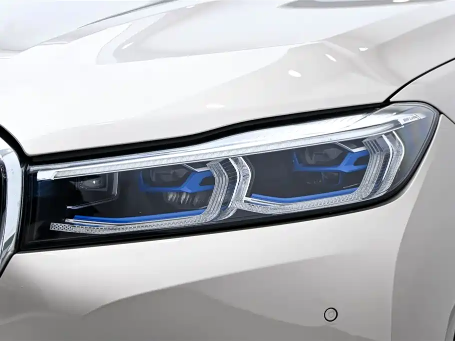 BMW 7 Series 2021 730Li Luxury Package - фото 9