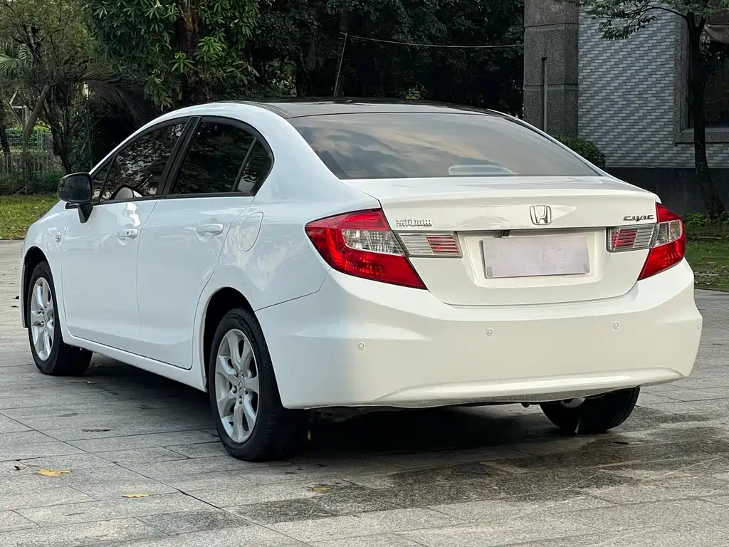 Civic 2013 10th Anniversary Edition 1.8L Automatic Comfort