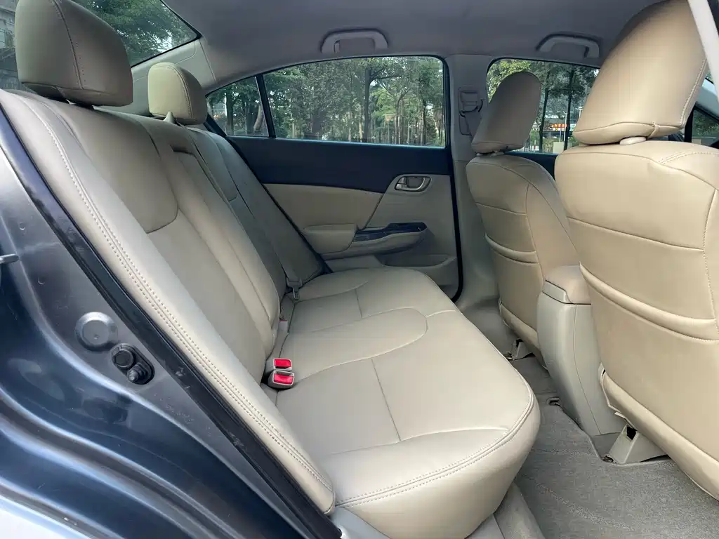Civic 2013 10th Anniversary Edition 1.8L Automatic Comfort