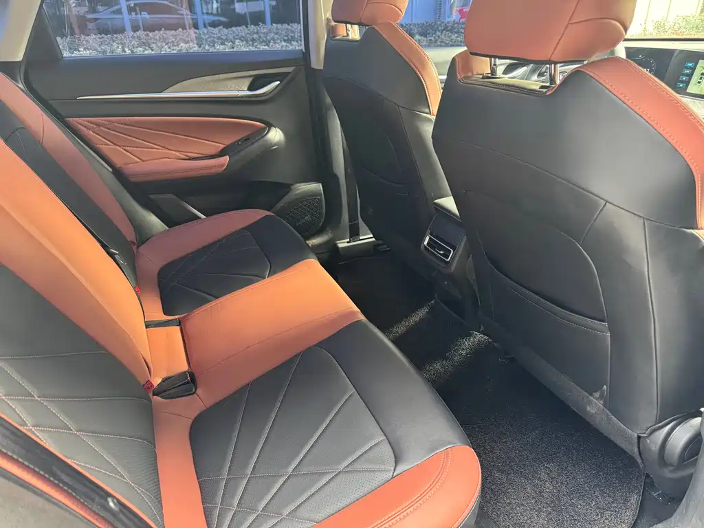 Eado Plus 2023 Blue Whale NE 1.4T GDI DCT Prestige Edition