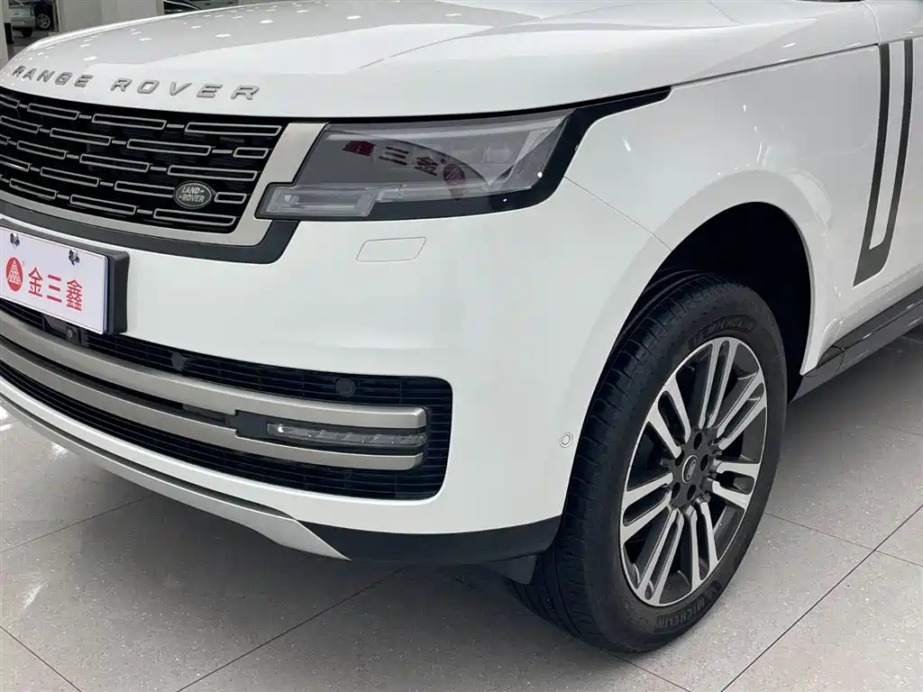 2024 Land Rover Range Rover 3.0 L6 400PS Autobiography LWB