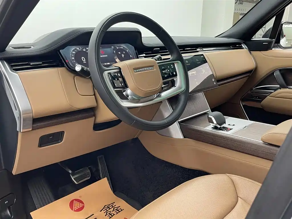2024 Land Rover Range Rover 3.0 L6 400PS Autobiography LWB