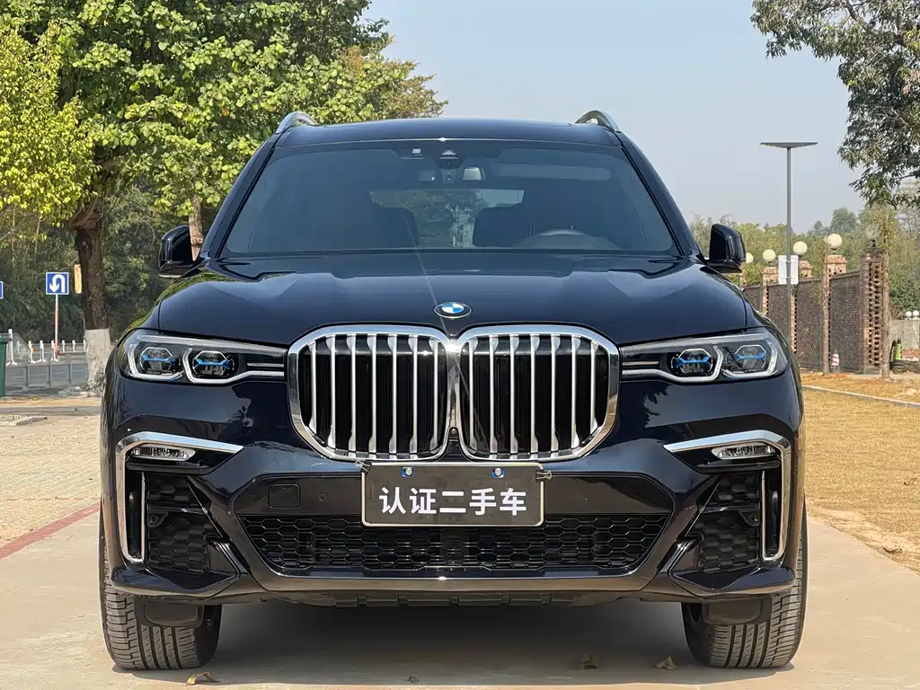 BMW X7 2022 xDrive40i Executive M Sport Package