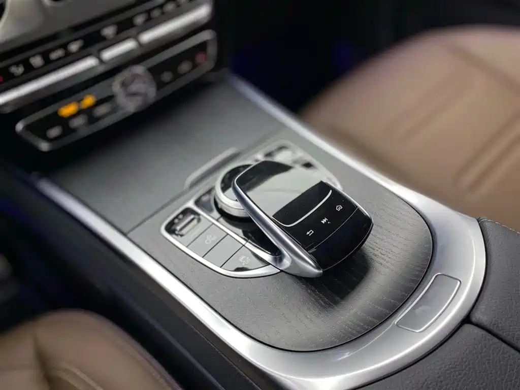 Mercedes-Benz G-Class 2022 G 350