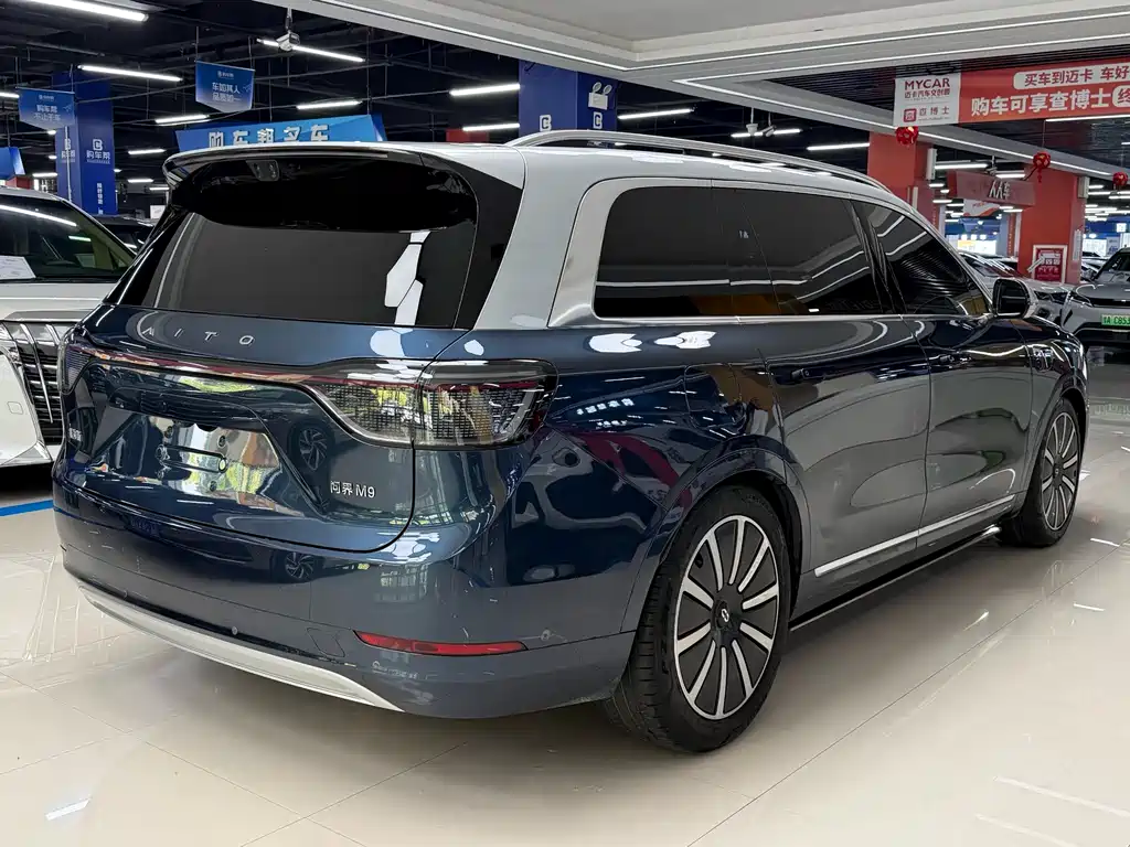 Aito M9 2025 EREV Ultra Edition 52kWh 6-Seater with 192-Line LiDAR