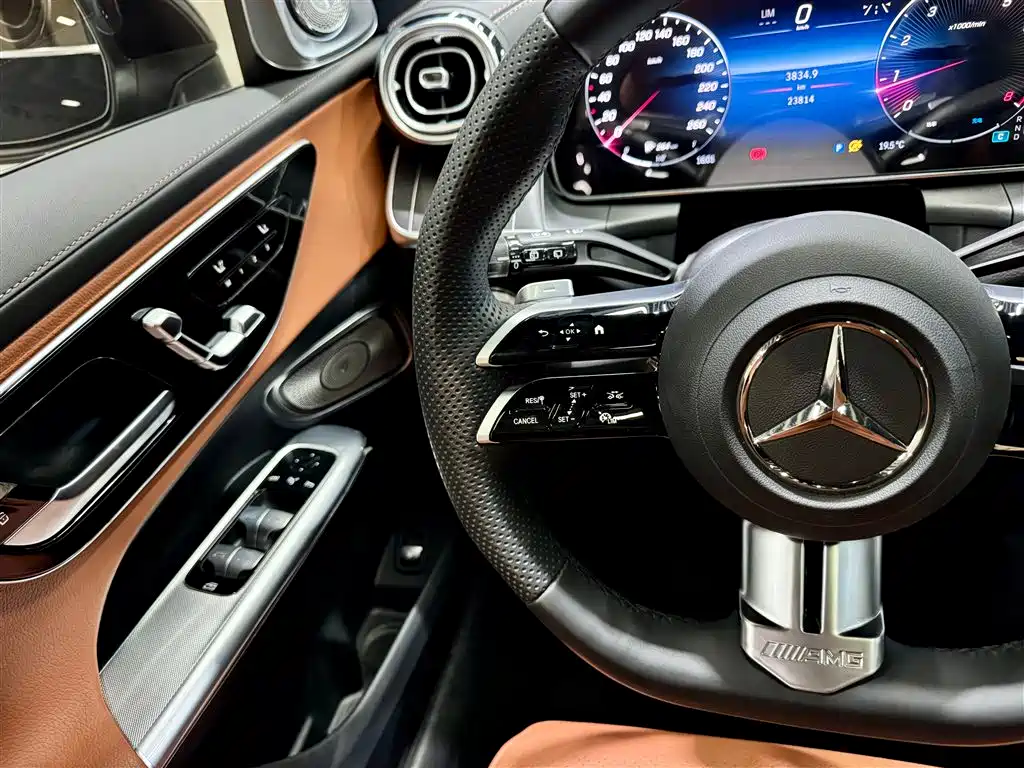 Mercedes-Benz GLC 2024 GLC 300 L 4MATIC Dynamic 5-seater