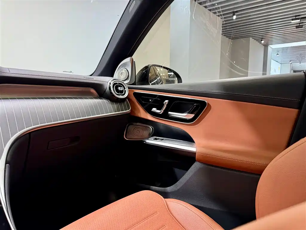 Mercedes-Benz GLC 2024 GLC 300 L 4MATIC Dynamic 5-seater