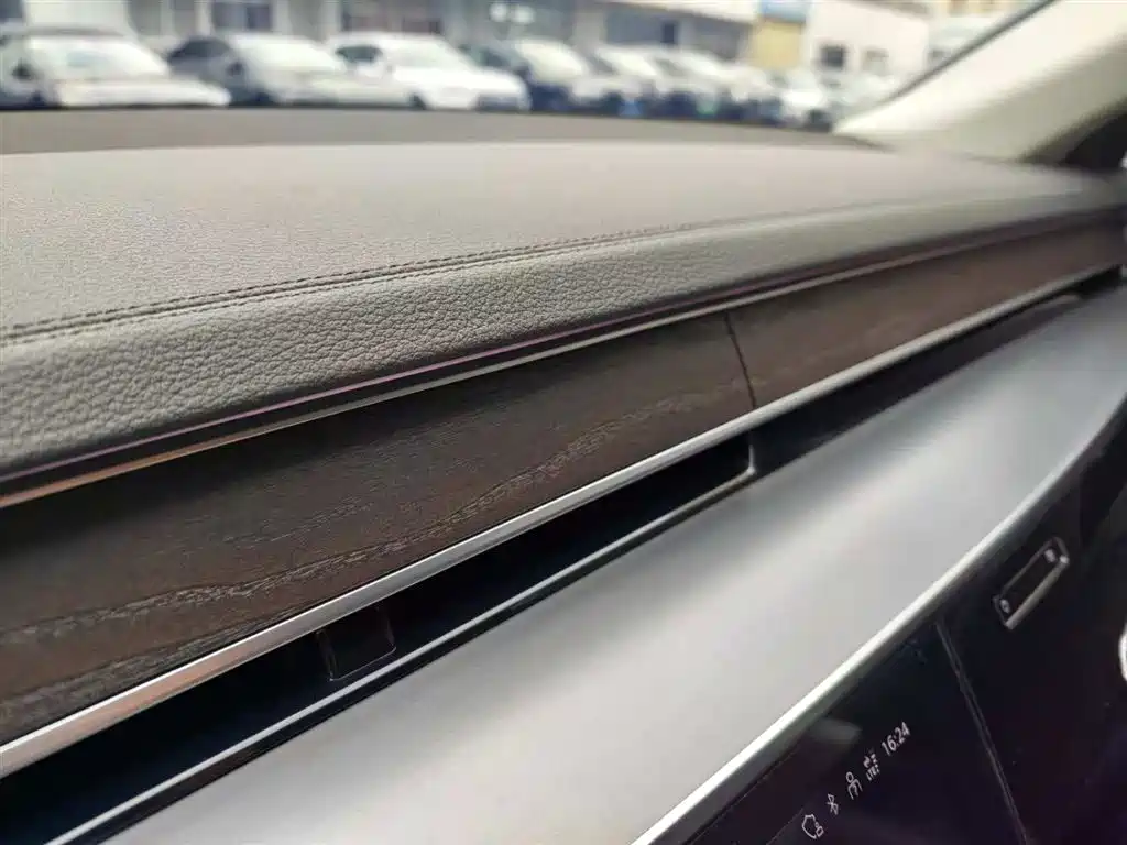 Audi A8L 2021 50 TFSI quattro Comfort