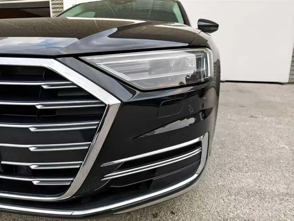 Audi A8L 2021 50 TFSI quattro Comfort