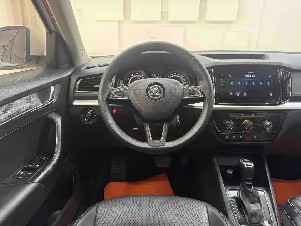 Skoda Kamiq 2022 1.5L Automatic Comfort Edition - фото 17