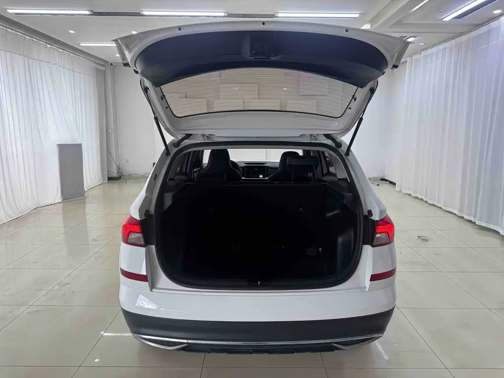 Skoda Kamiq 2022 1.5L Automatic Comfort Edition - фото 19