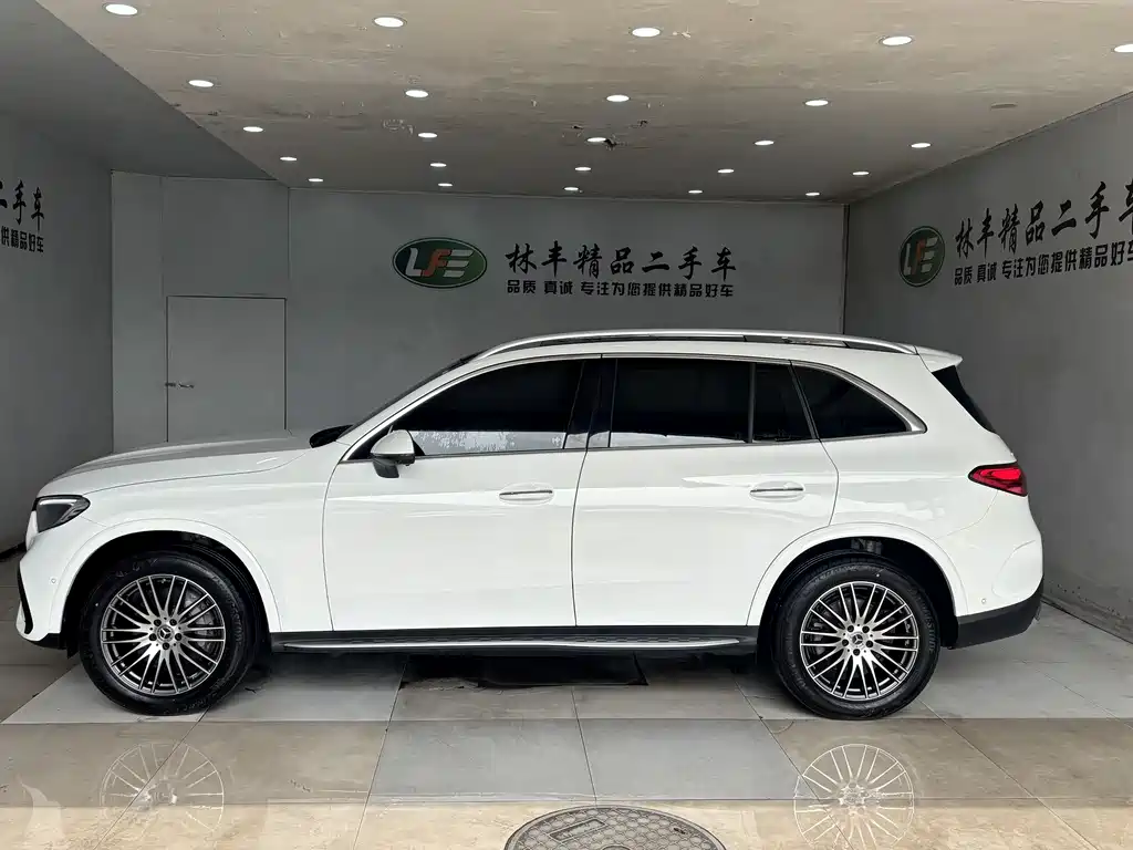 Mercedes-Benz GLC 300 L 4MATIC Dynamic 5-Seater 2025