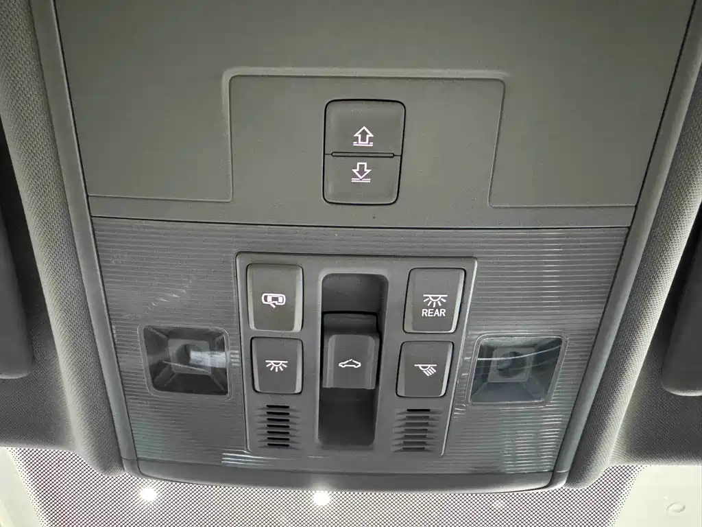 Volkswagen Sagitar 2023 280TSI DSG Beyond Edition