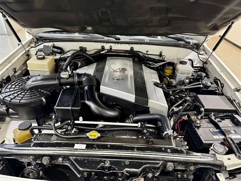Land Cruiser 2005 4.7L Automatic VX-R