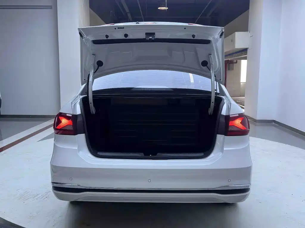 Jetta VA3 2021 1.5L Automatic Glory Edition