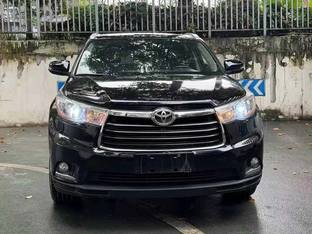 Toyota Highlander 2015 2.0T 2WD Luxury Edition 7-Seater