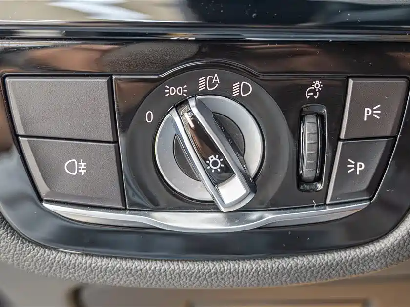 BMW 5 Series 2023 530Li Leading Edition M Sport Package - фото 11