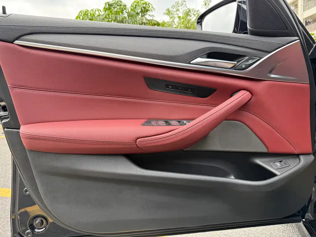 BMW 5 Series 2022 Facelift 530Li Leading Edition M Sport Package - фото 15