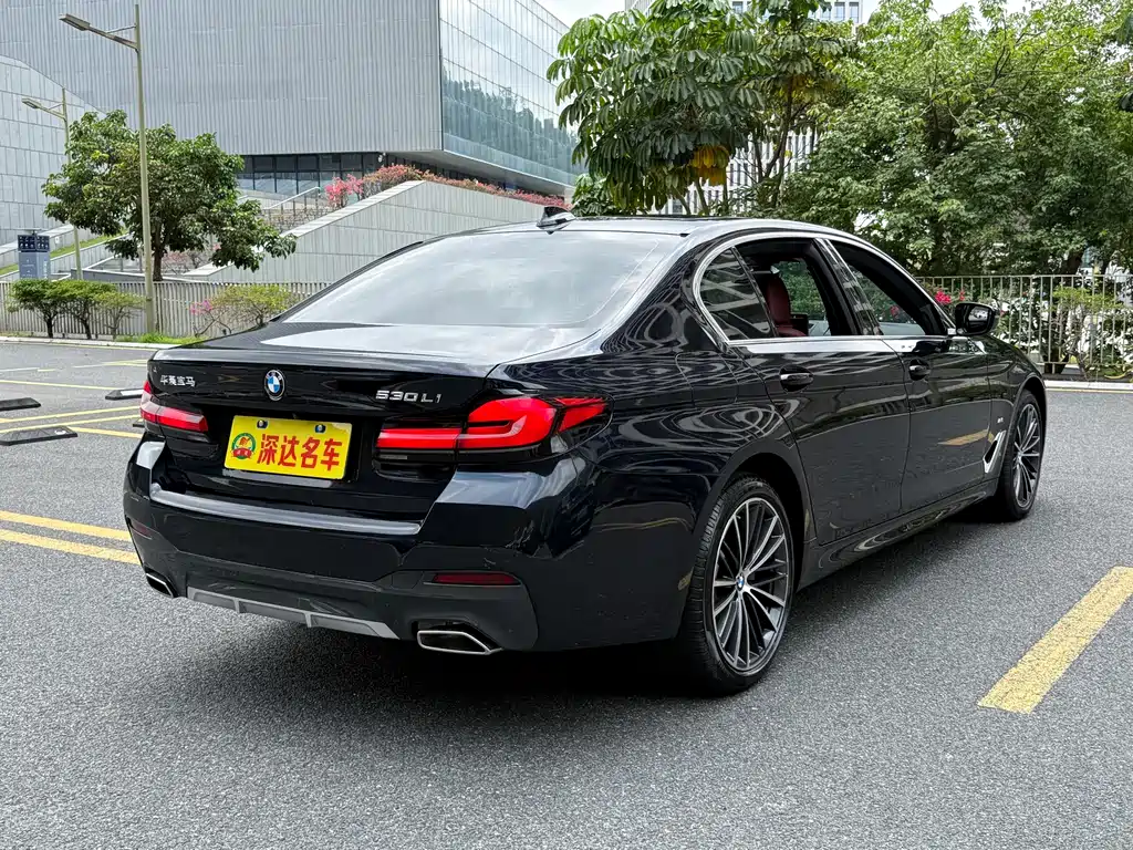 BMW 5 Series 2022 Facelift 530Li Leading Edition M Sport Package - фото 19