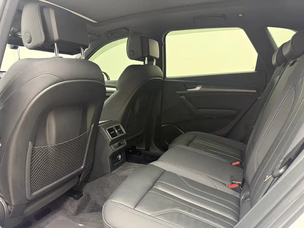 Audi Q5L 2023 40 TFSI Luxury Dynamic