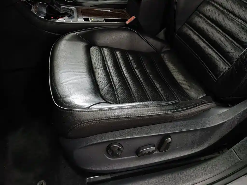 Passat 2011 1.8TSI DSG Yuzun Edition