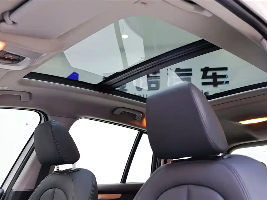 BMW 2 Series Gran Tourer 2019 220i Leading Edition