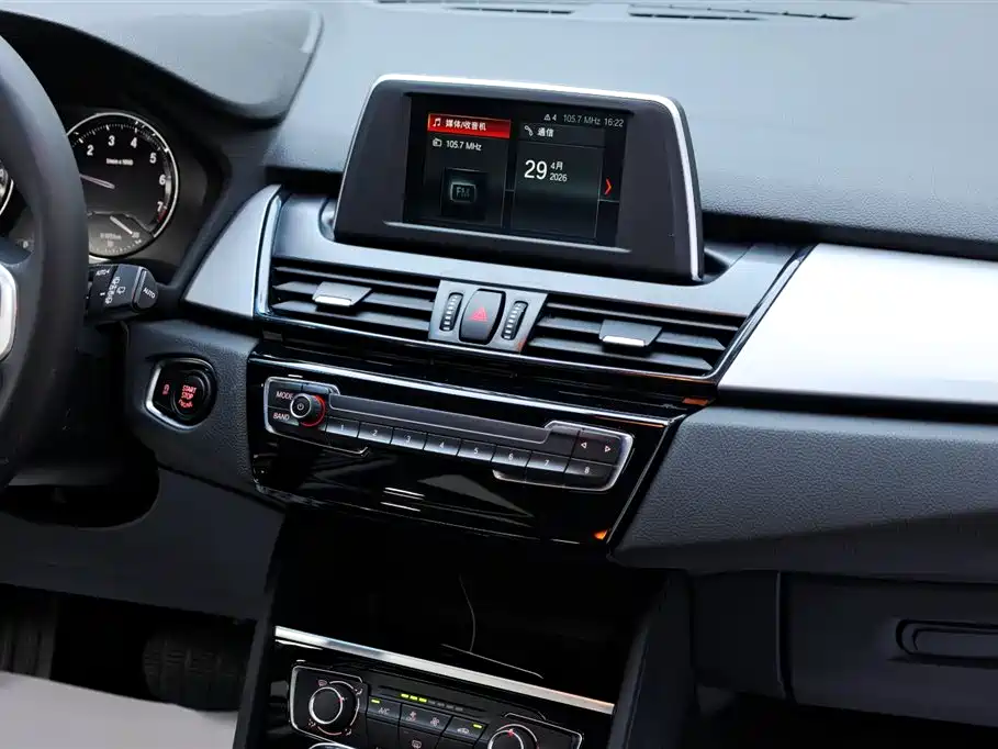 BMW 2 Series Gran Tourer 2019 220i Leading Edition