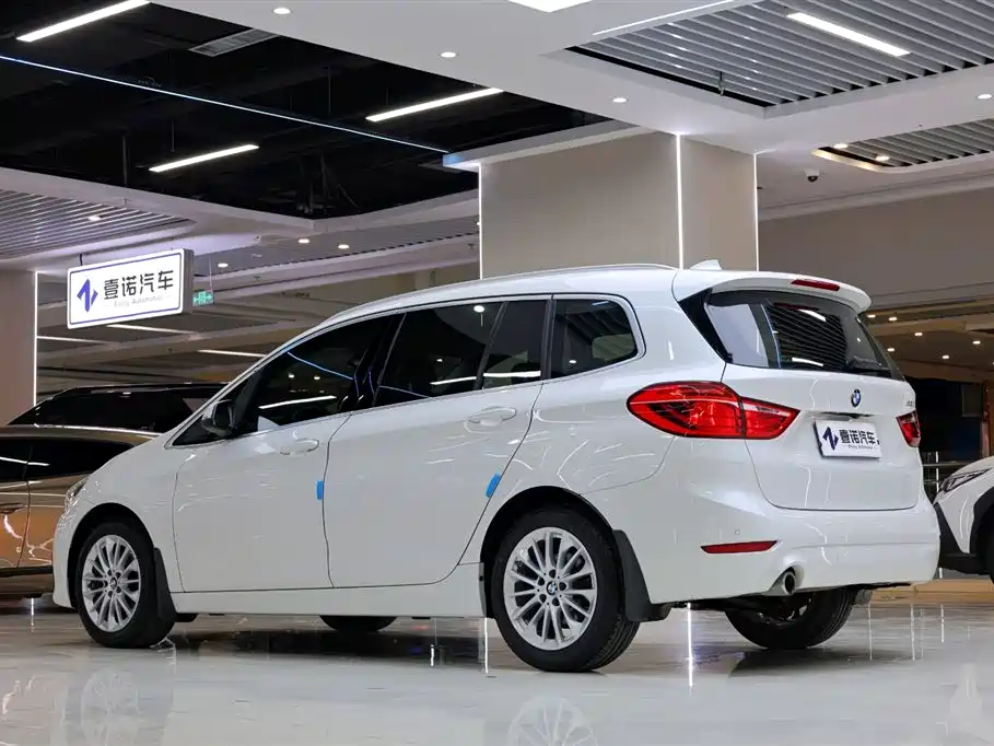 BMW 2 Series Gran Tourer 2019 220i Leading Edition