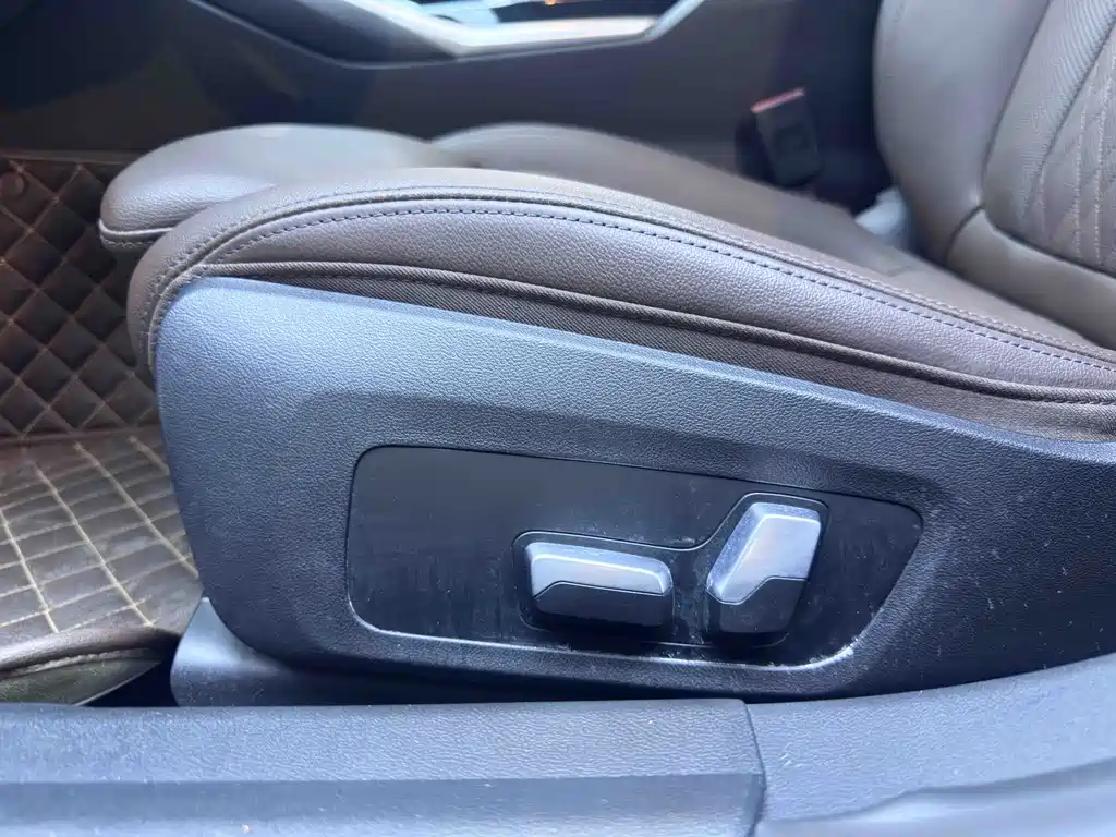 BMW 3 Series 2023 320Li M Sport Package - фото 21