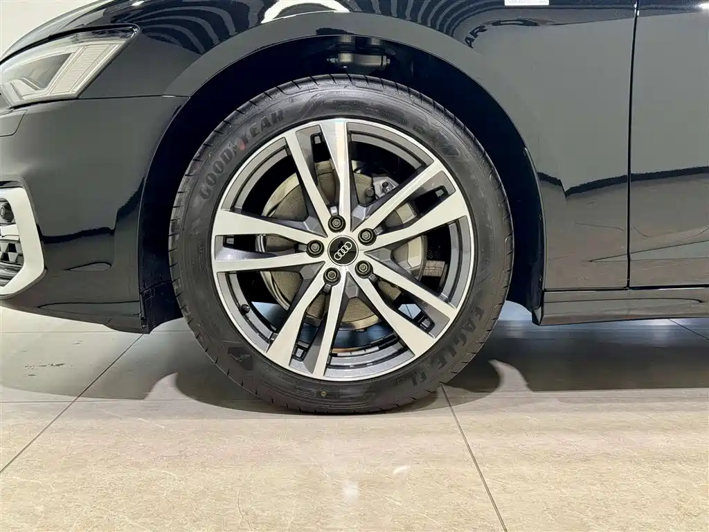 Audi A6L 2025 Facelift 40 TFSI Luxury Dynamic Edition