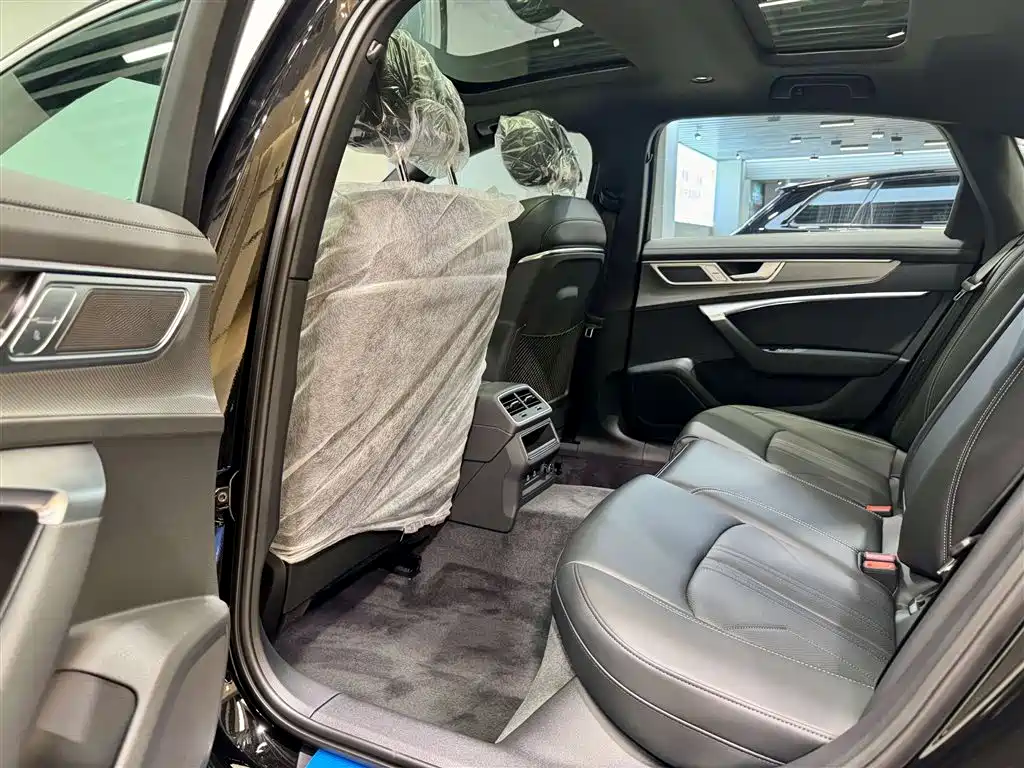 Audi A6L 2025 Facelift 40 TFSI Luxury Dynamic Edition