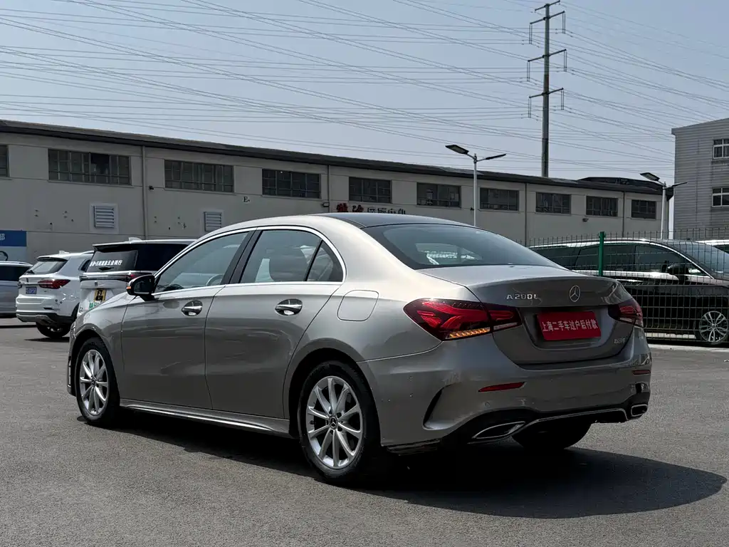 Mercedes-Benz A-Class 2021 A 200 L Sport Sedan Fashion Edition