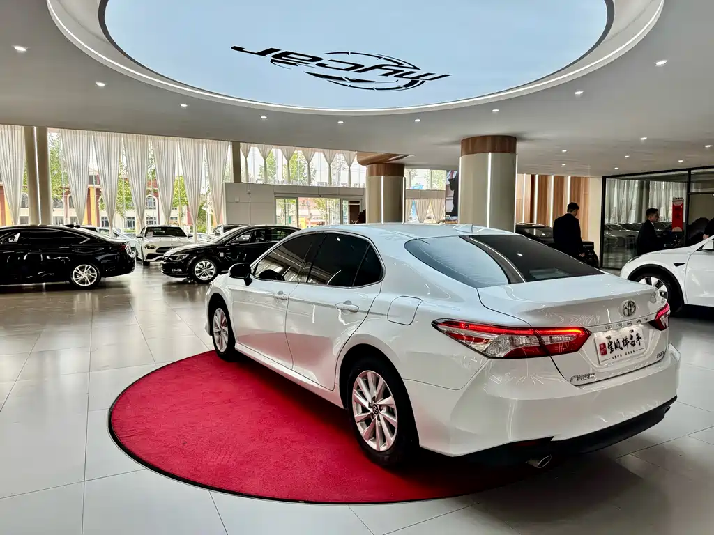Camry 2023 2.0GVP Leading Edition