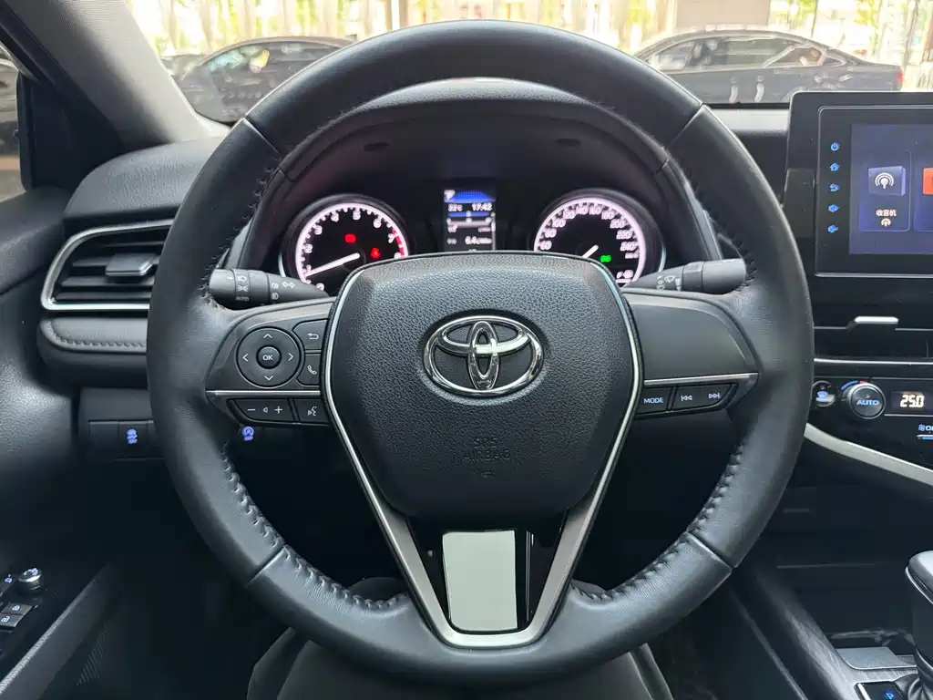 Camry 2023 2.0GVP Leading Edition