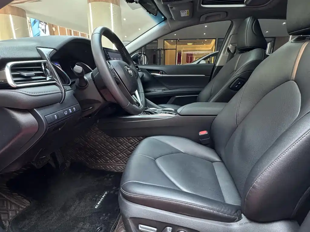 Camry 2023 2.0GVP Leading Edition