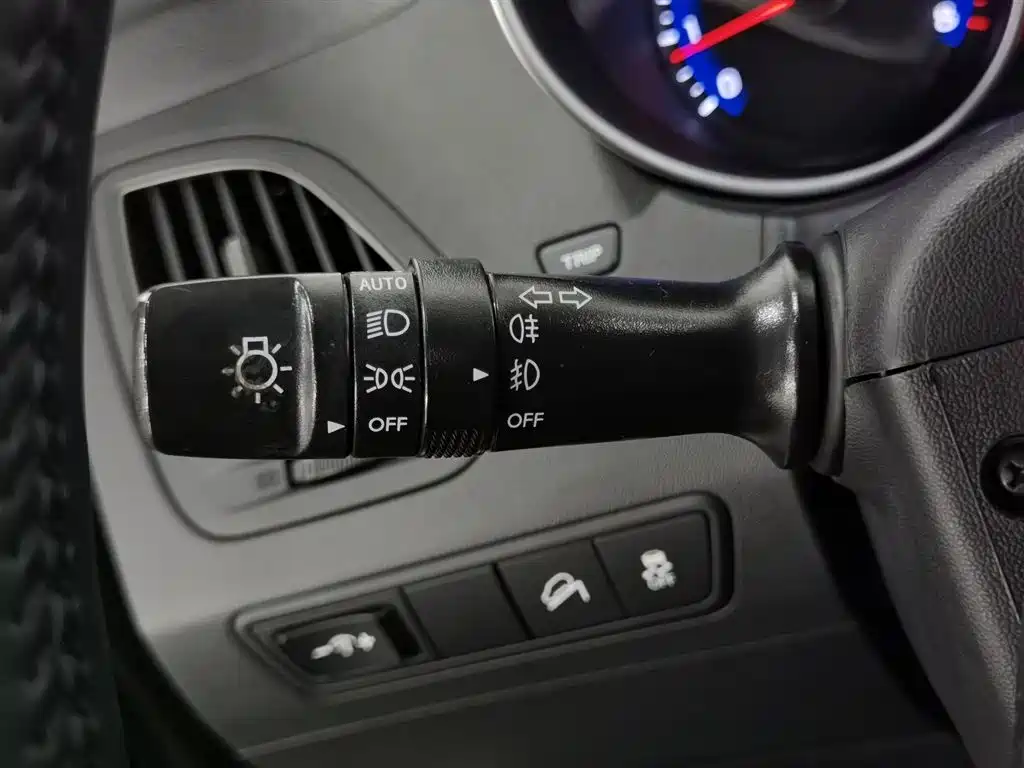 Beijing Hyundai ix35 2013 2.0L Automatic FWD GLS Smart Edition China IV