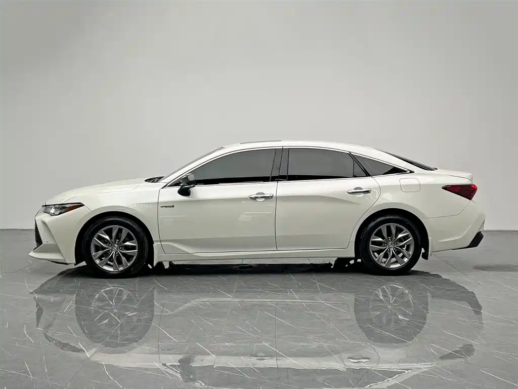 Avalon 2019 Hybrid 2.5L Luxury Edition China VI