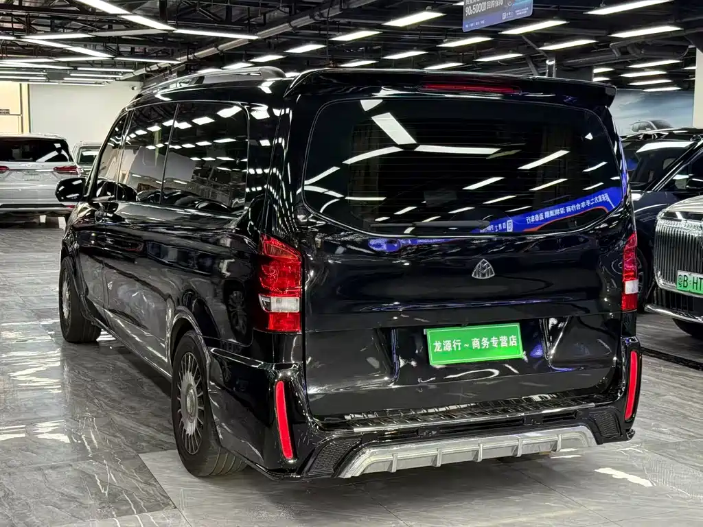 Mercedes-Benz Vito 2020 2.0T Elite Edition 9-Seater