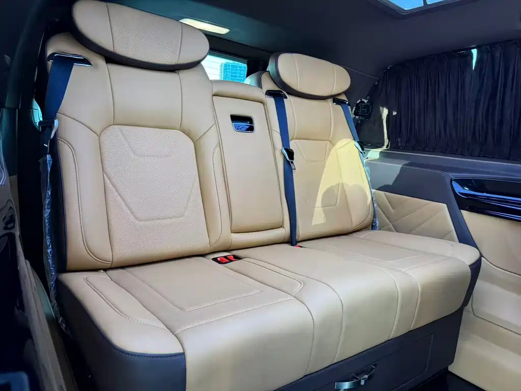 Vito 2023 2.0T Elite Edition 7-Seater