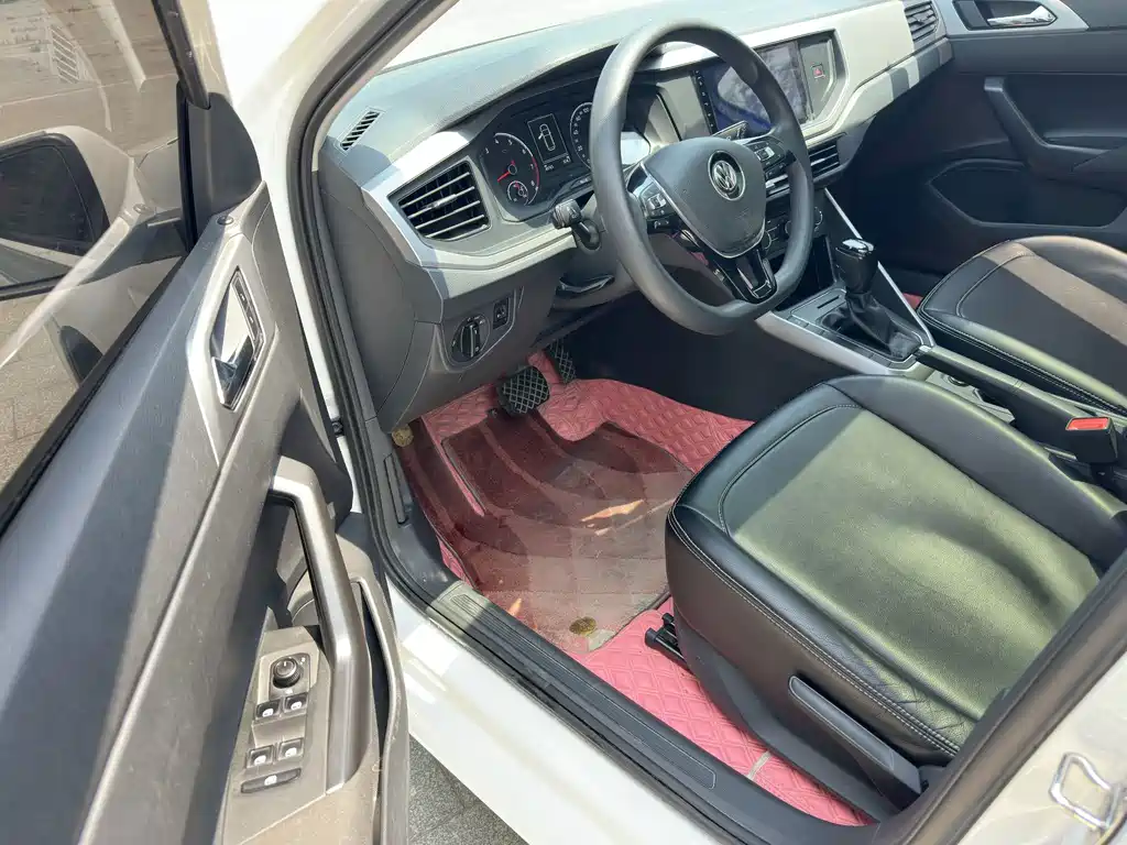 Volkswagen Polo 2019 Plus 1.5L Automatic Colorful Tech Edition