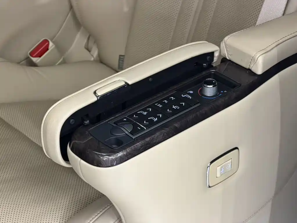 Alphard 2021 Hybrid 2.5L Premium Edition
