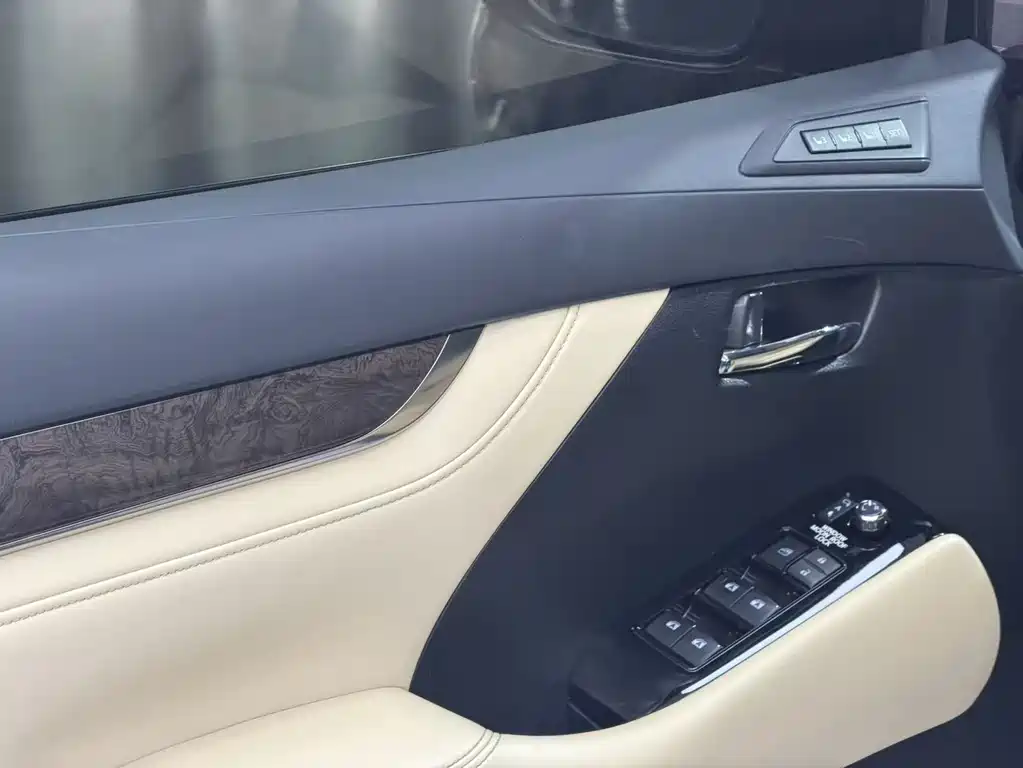 Alphard 2021 Hybrid 2.5L Premium Edition
