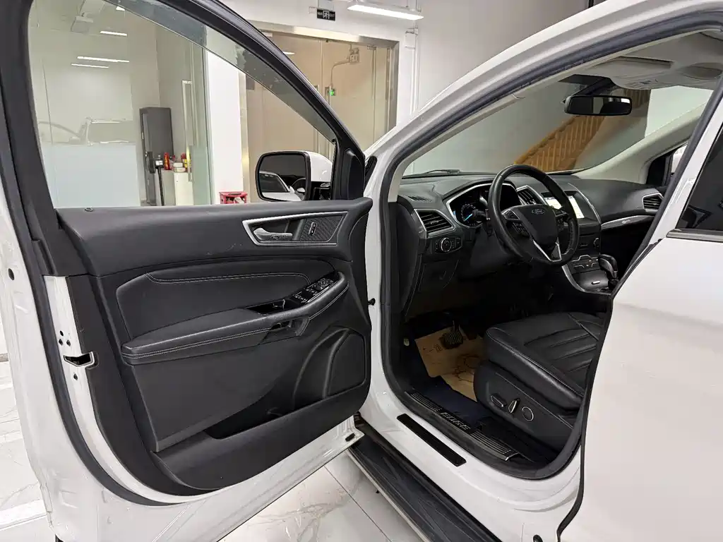 Edge 2018 EcoBoost 245 FWD Hao Rui 7-seater China V