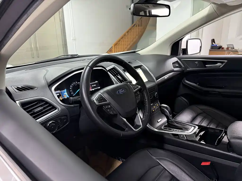 Edge 2018 EcoBoost 245 FWD Hao Rui 7-seater China V