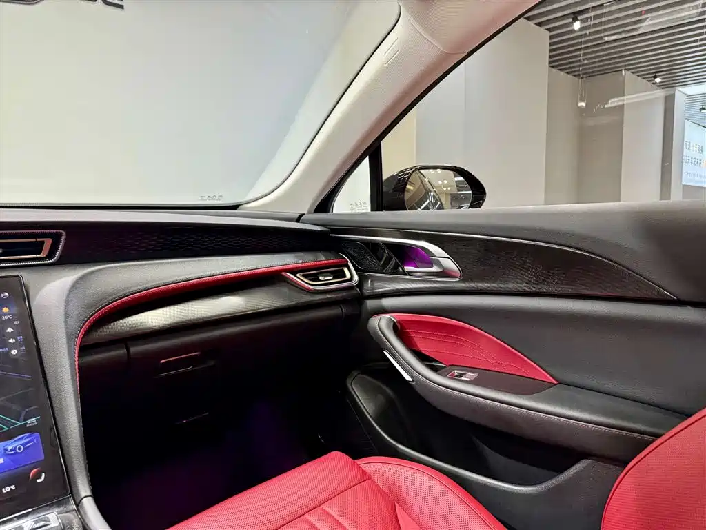Hongqi H6 2023 2.0T Zhiyi Edition