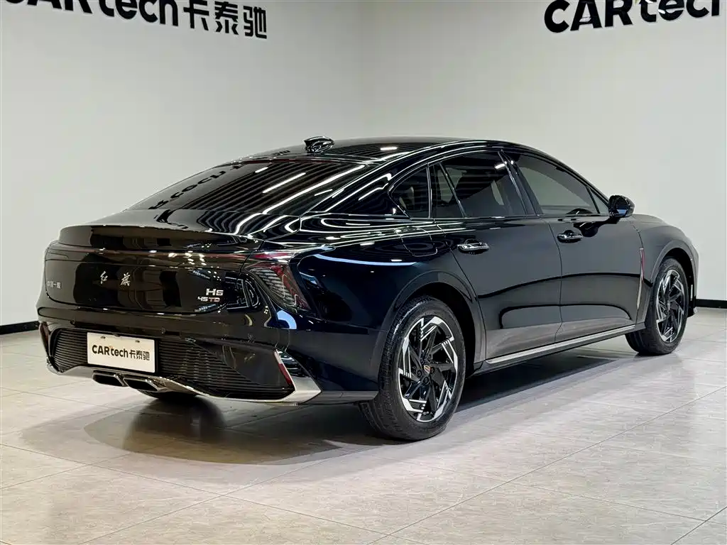 Hongqi H6 2023 2.0T Zhiyi Edition