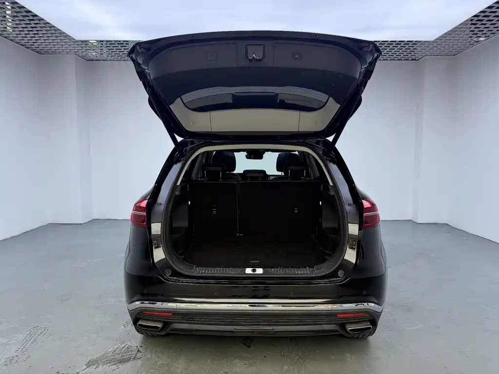 Hongqi HS5 2022 Facelift 2.0T Zhi Lian Qi Xiang Edition