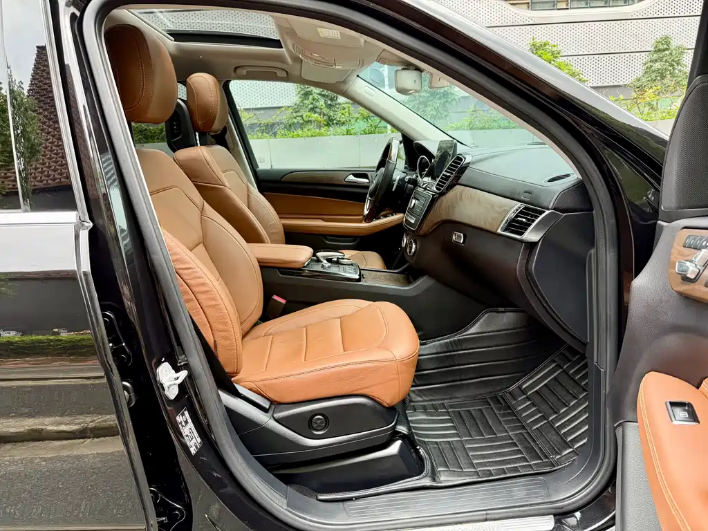 Mercedes-Benz GLS 400 4MATIC Luxury 2016